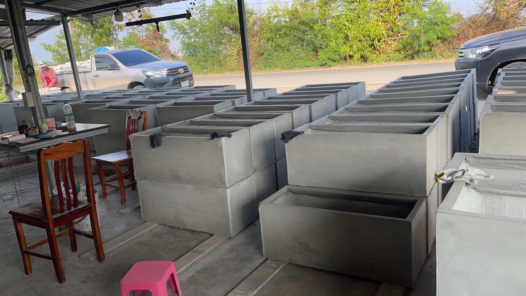 กระถางปูนเปลือยทรงรางหมู ไซส์ 40*100*40