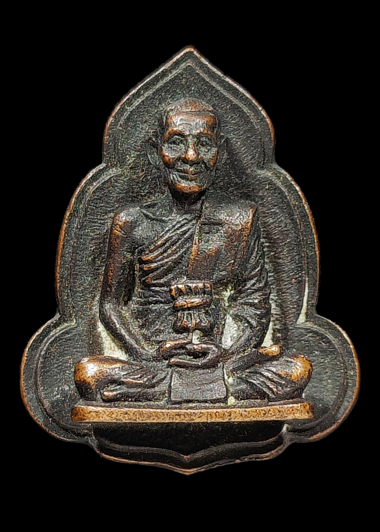 หล่อรุ่น1พิเศษ หลวงพ่อพรหม วัดขนอนเหนือ อยุธยา ปี2528 เนื้อทองแดงรมดำ ตอกโค๊ต สภาพสวยเดิมๆ หายากครับ