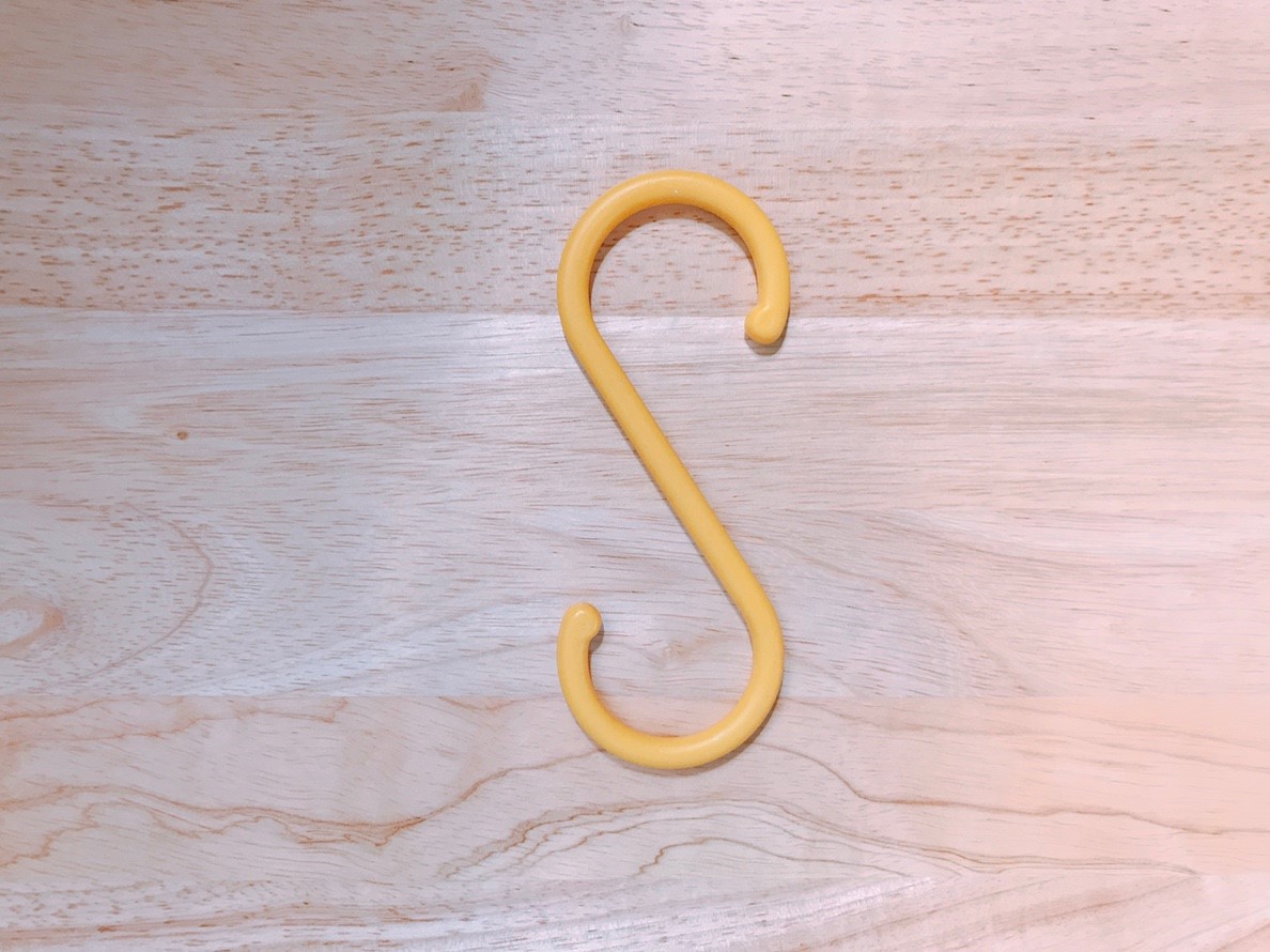 ตะขอตัว S พลาสติก