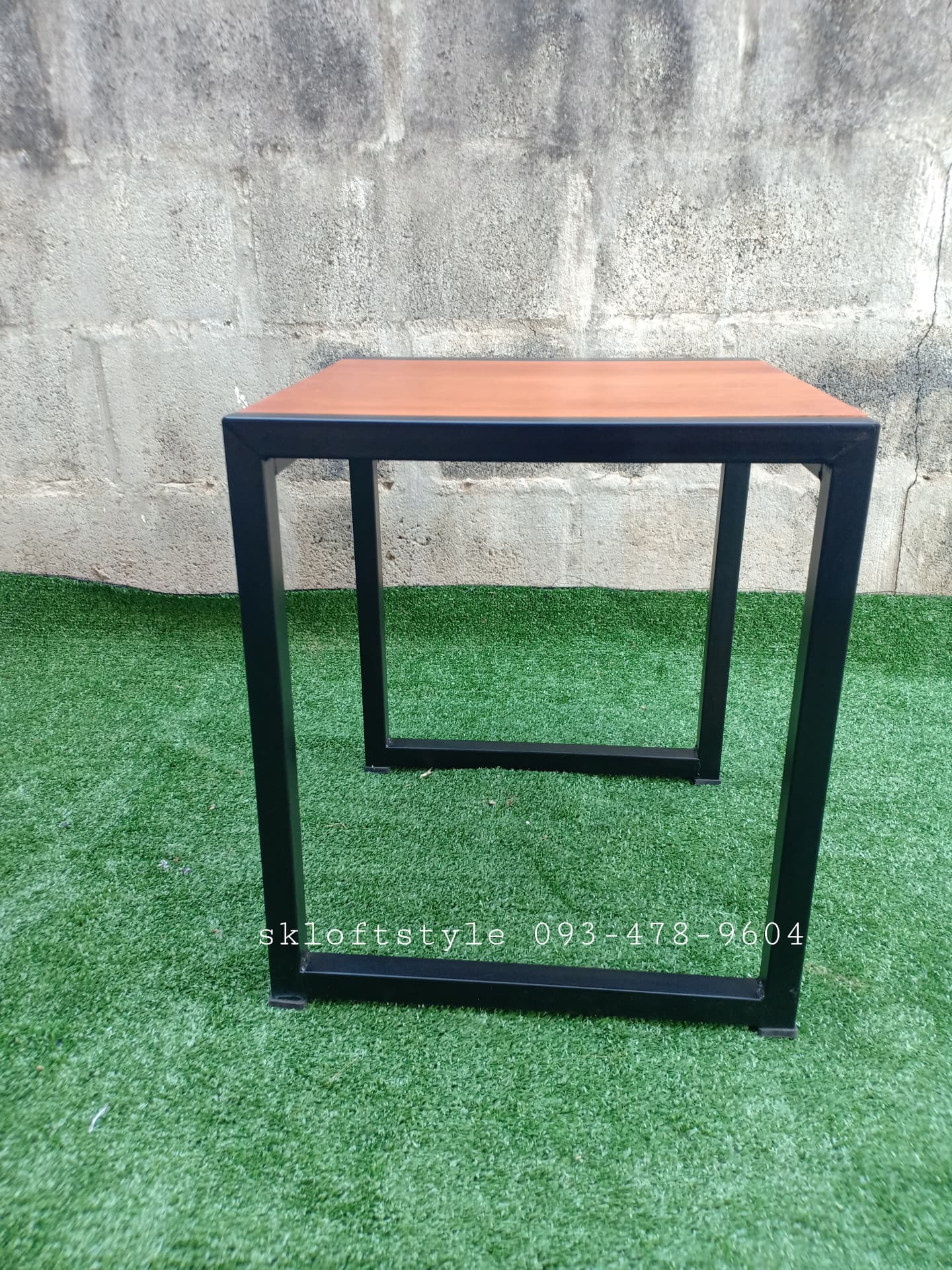 เก้าอี้หัวโลน ขนาด 40x40 cm รหัส C001