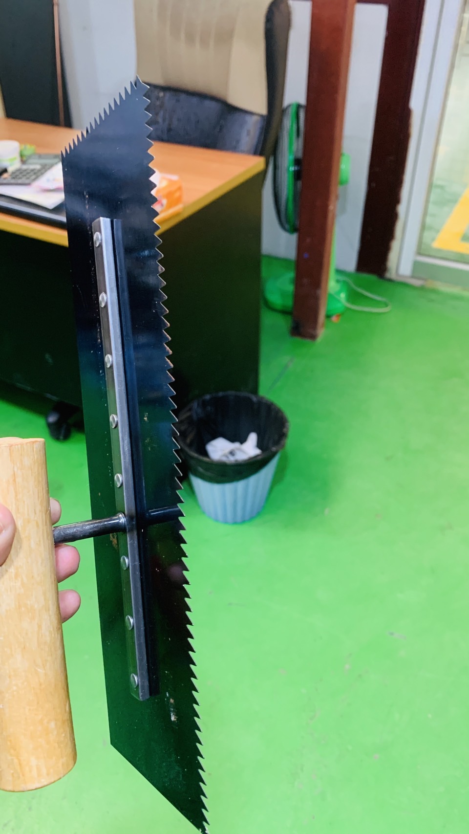 เกรียงฟัน 9.5x30 ซม.(ขนาดฟัน 1,2,3,5 มม.)