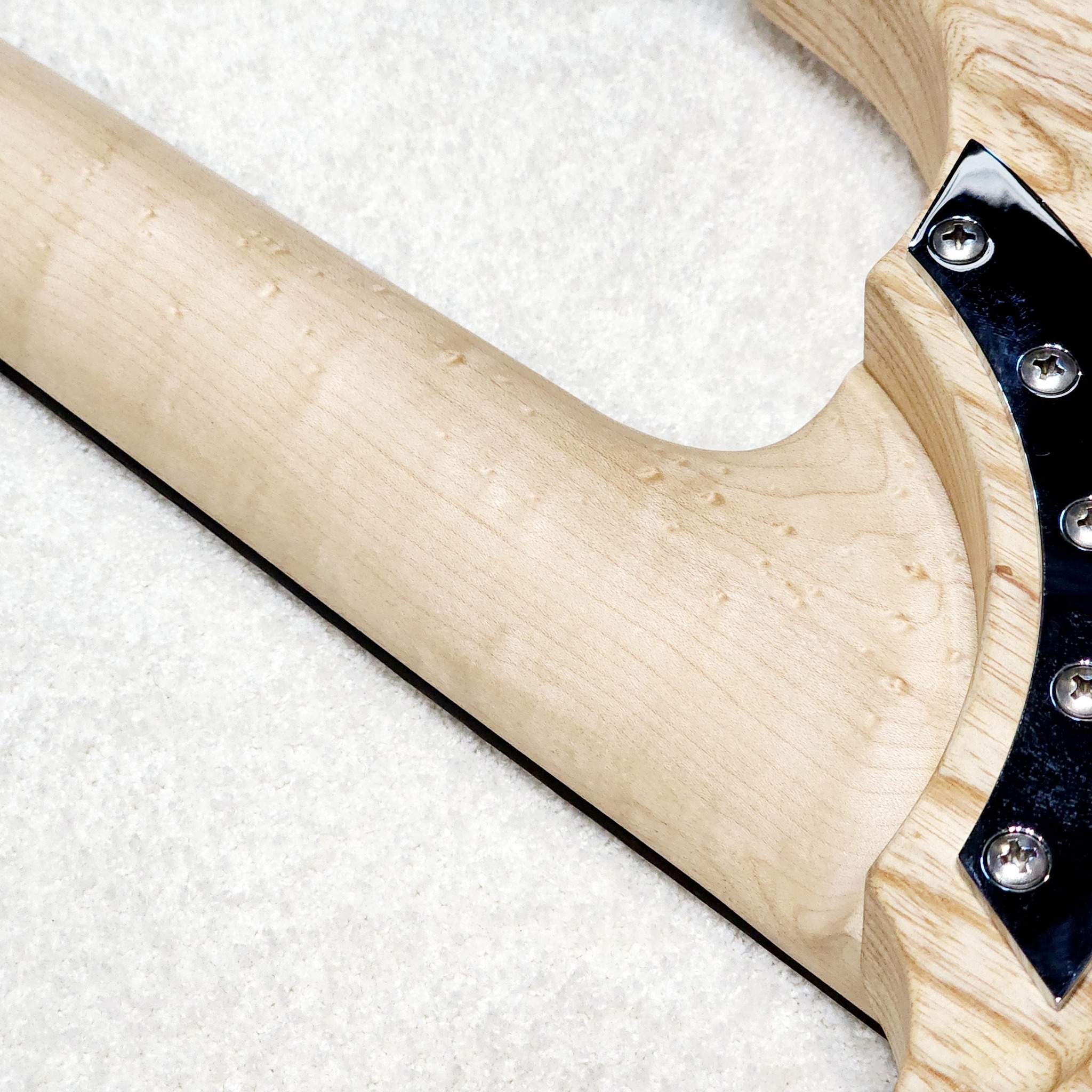 (BRAND NEW) WASHBURN N4-NUNO SWAMP ASH USA