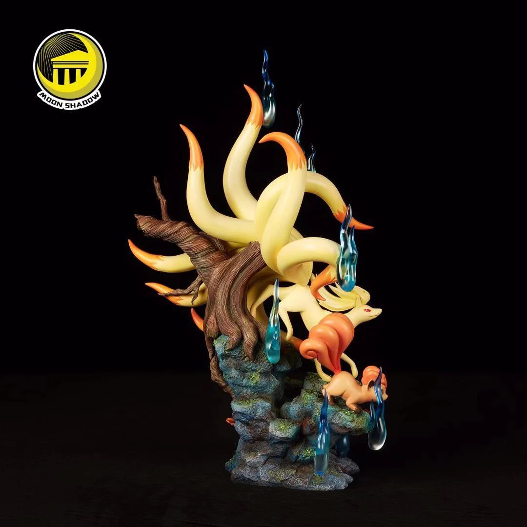 Moon Shadow Studios - Ninetales(Kyukon) Family with Vulpix(Rokon)โปเกมอน POKEMON(Pokémon) โรคอน คิวคอน