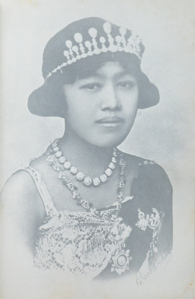 สมเด็จพระนางเจ้าอินทรศักดิศจี พระวรราชชายาในรัชกาลที่ 6 (โรเมโอและจูเลียต)