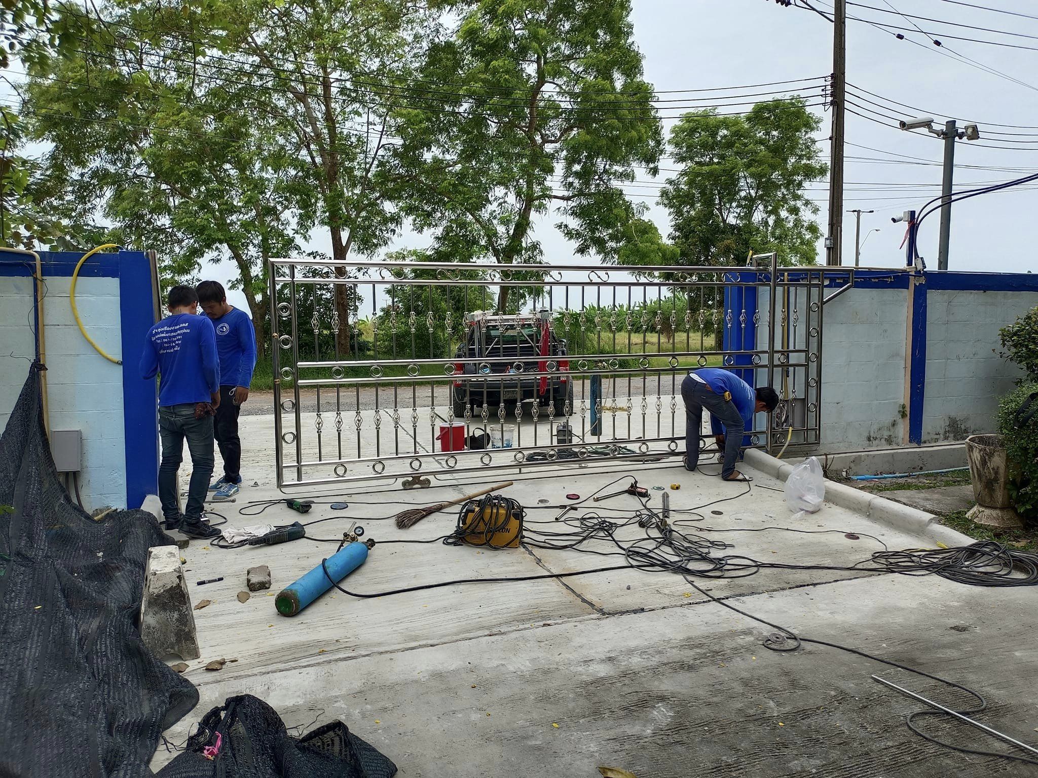 ติดตั้งประตูสแตนเลสทางเข้าโรงเรียนบดินทรเดชา ขอบคุณที่ใช้บริการครับ ที่โรงเรียนบดินทรเดชา กรุงเทพมหานคร