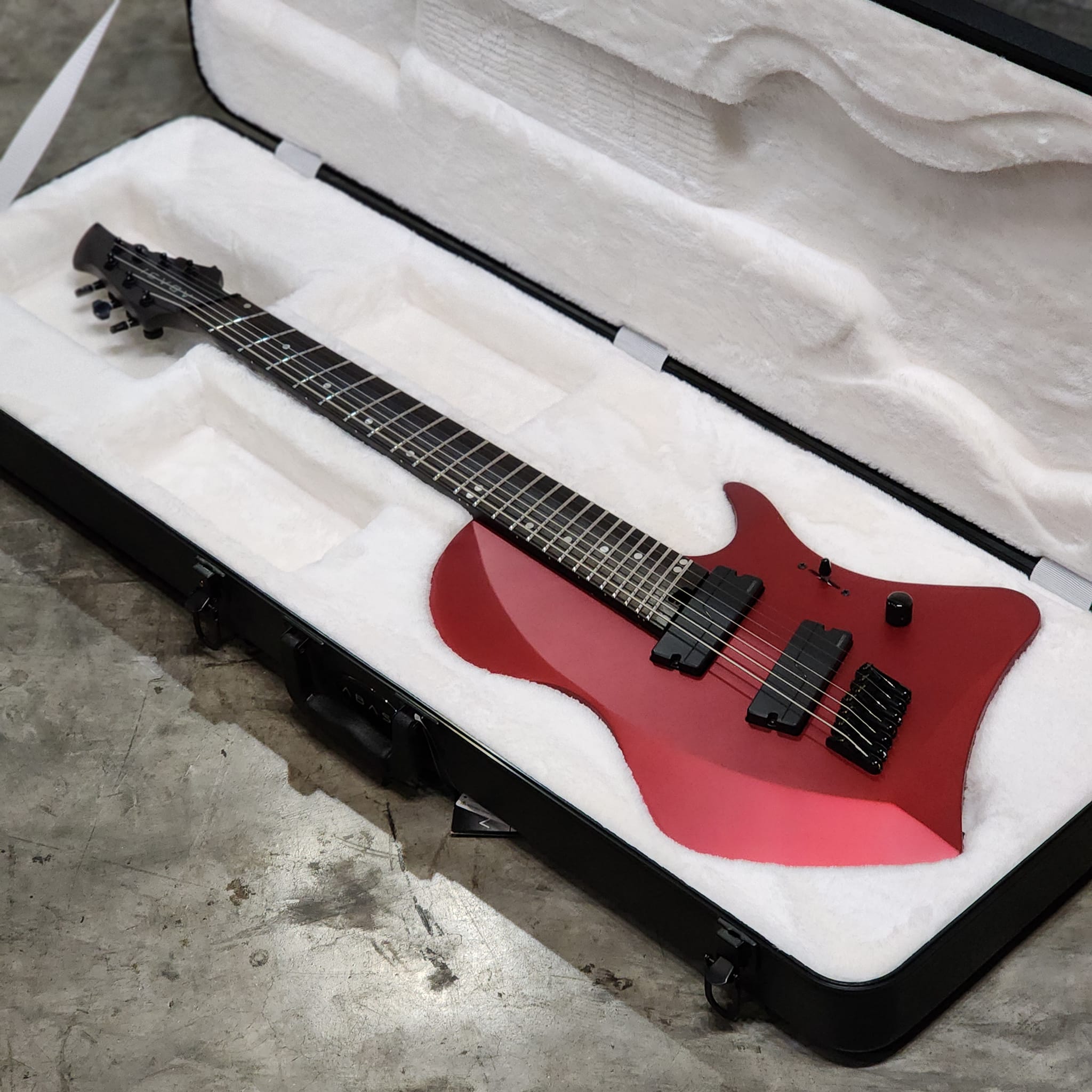 (USED) ABASI LARADA LEGION 7 CRIMSON RED METALLIC