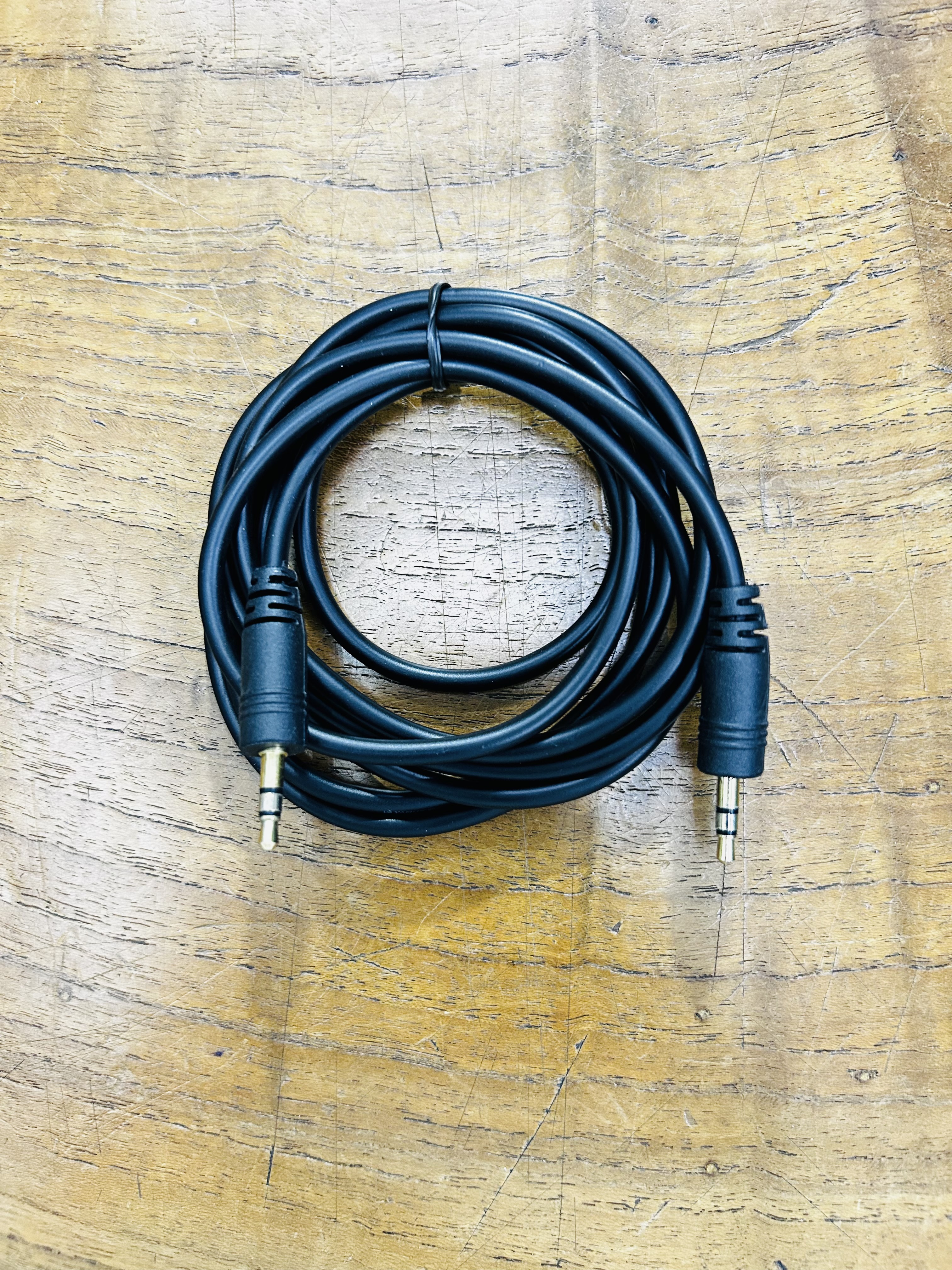 AUX Stereo Cable 1.5m.(3.5 to 3.5)