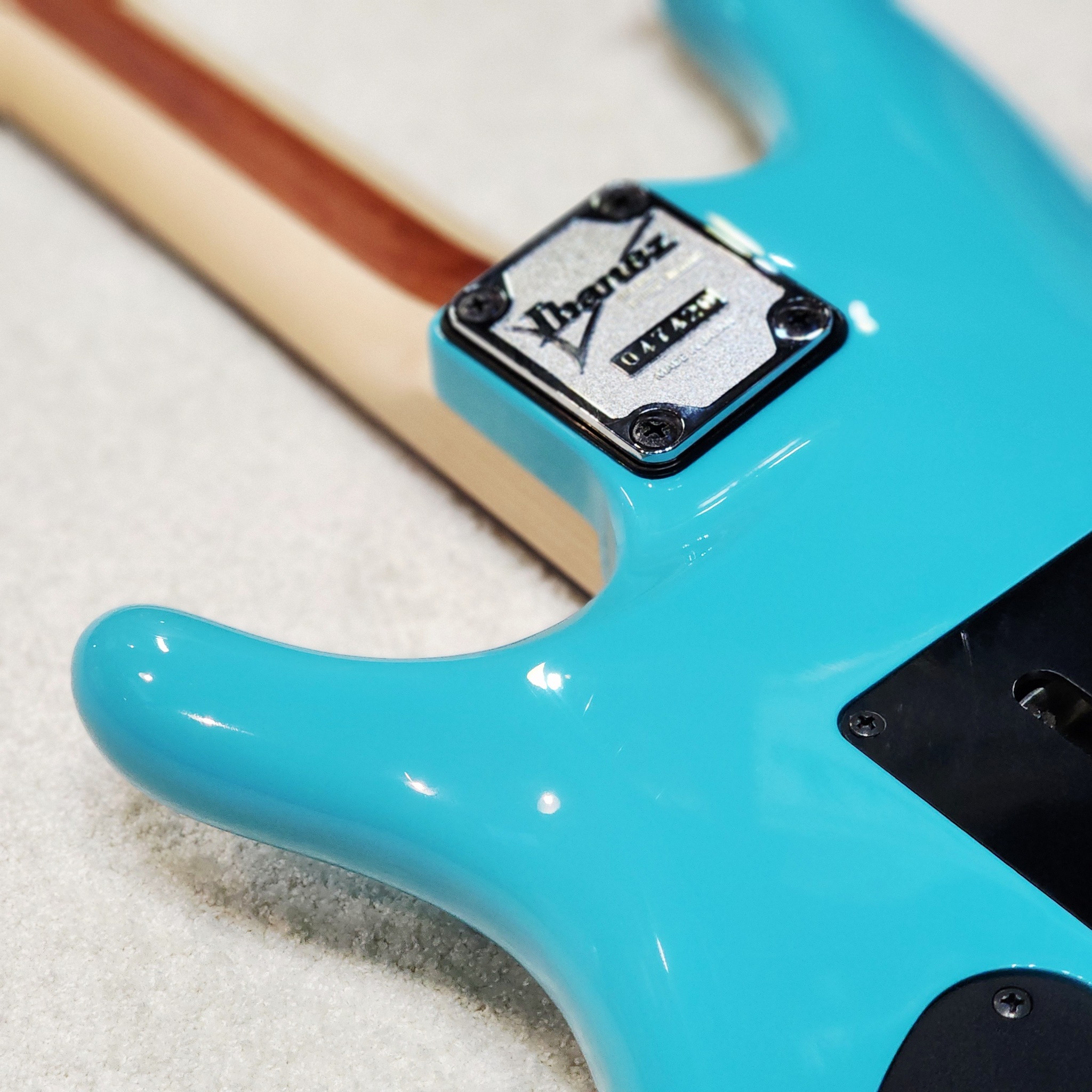 (USED) IBANEZ JS 2410 JOE SATRIANI - SKY BLUE
