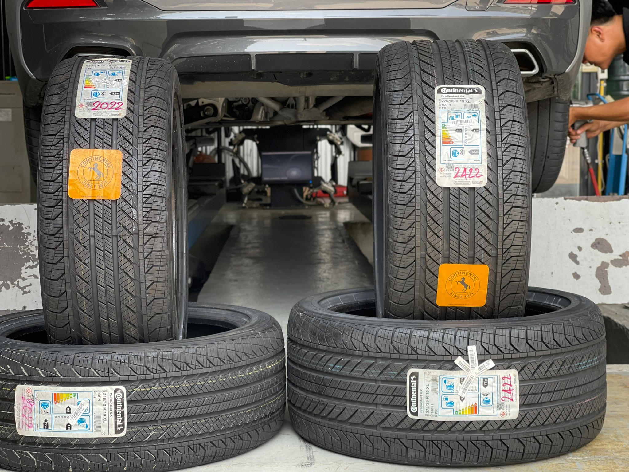 ยาง CONTINENTAL PROCONTACT RUNFLAT ขนาด 275/35-19ราคาพิเศษ สั่งได้