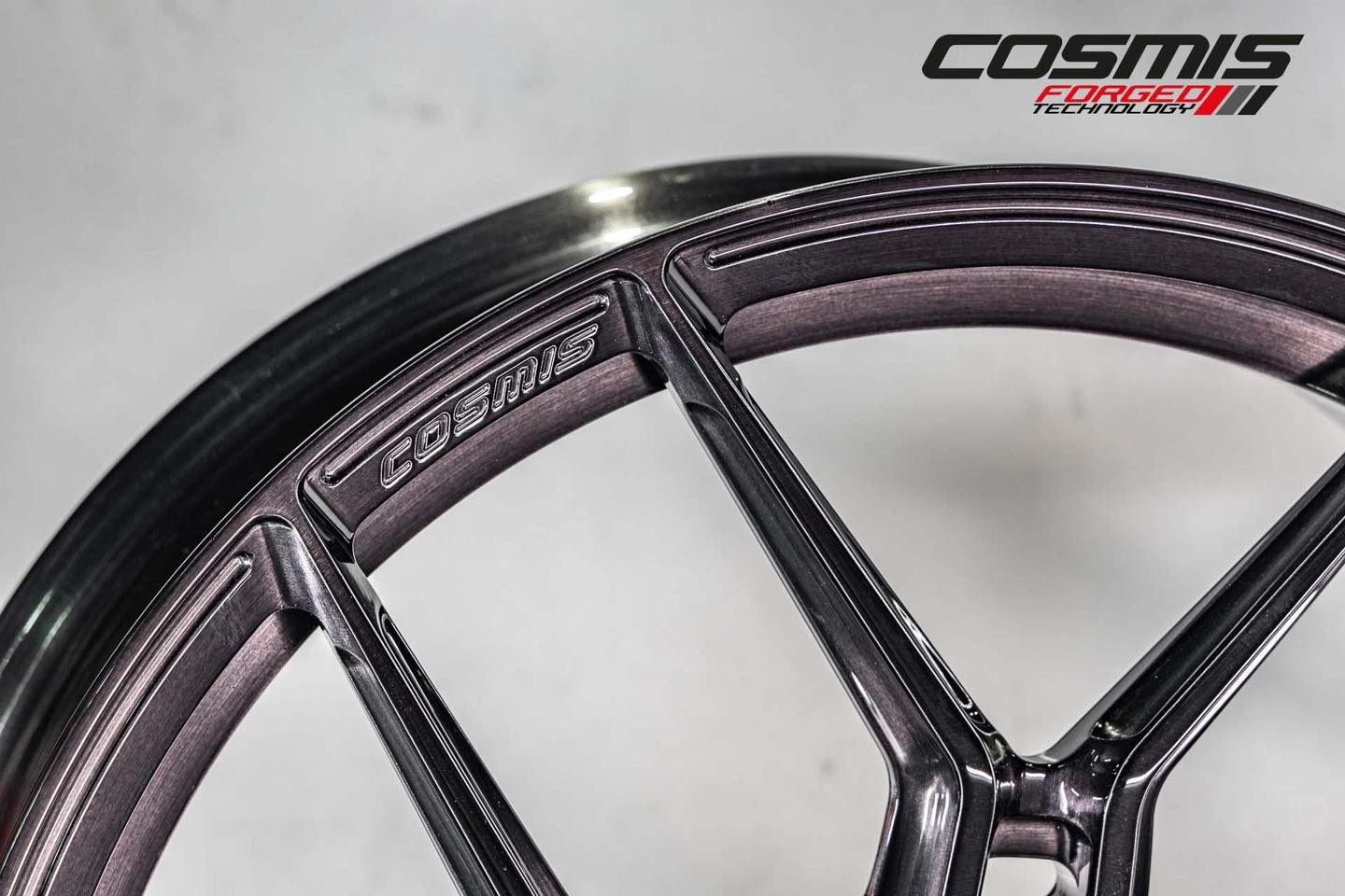 ล้อใหม่ล่าสุดสำหรับรถยุโรปCOSMIS M-WI ขอบ 20
