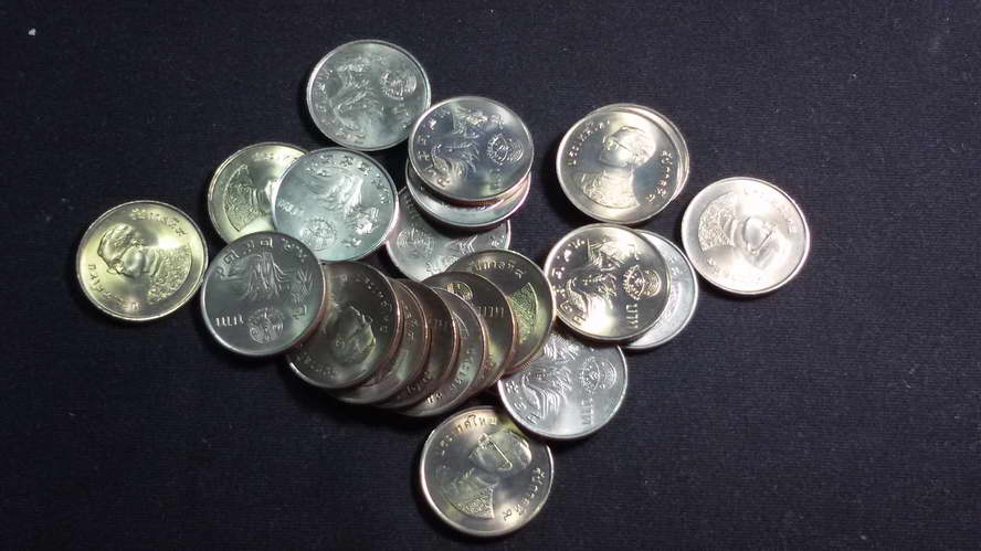 เหรียญ 5 บาท วันอาหารโลก2525 UNC ตัวติด หายาก