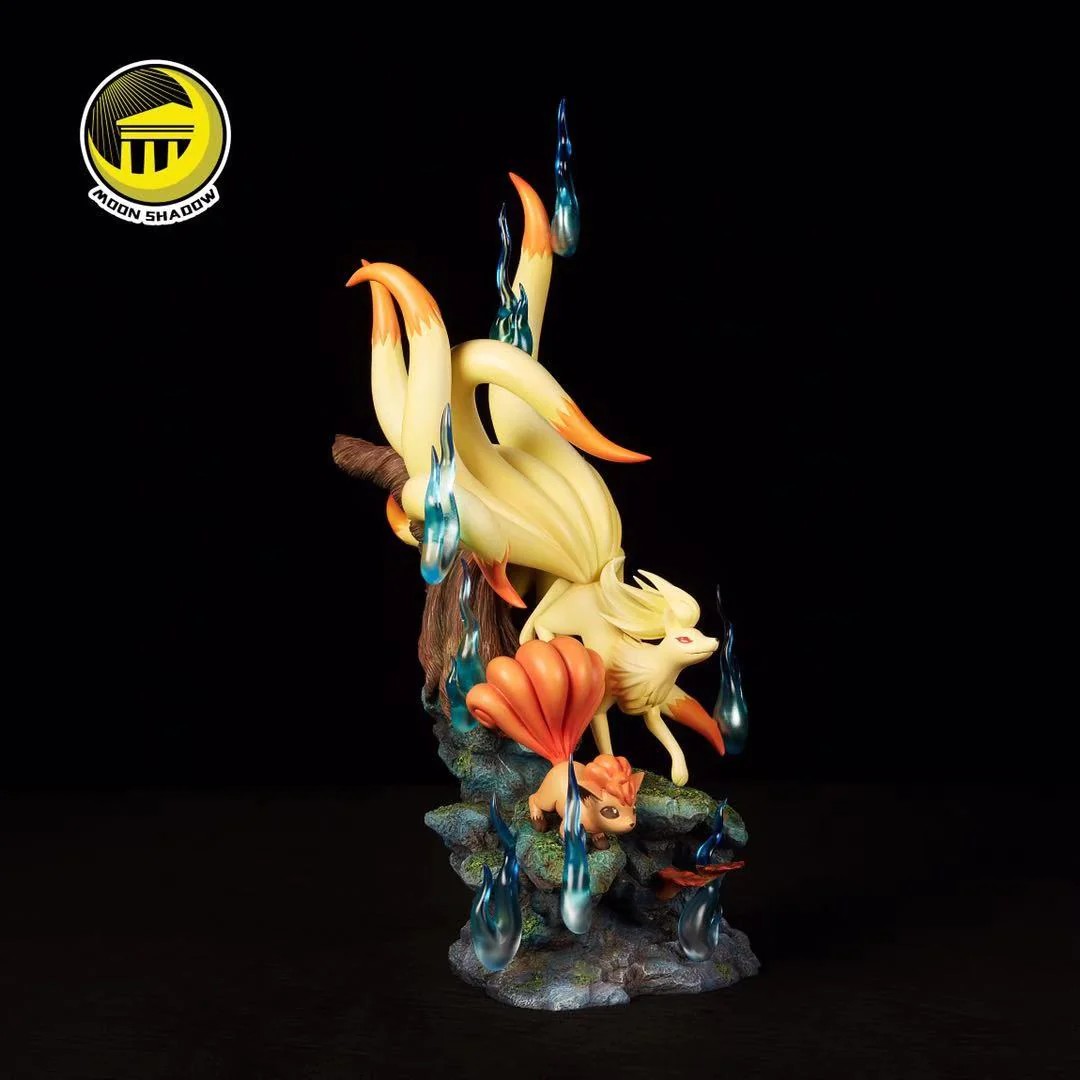 Moon Shadow Studios - Ninetales(Kyukon) Family with Vulpix(Rokon)โปเกมอน POKEMON(Pokémon) โรคอน คิวคอน