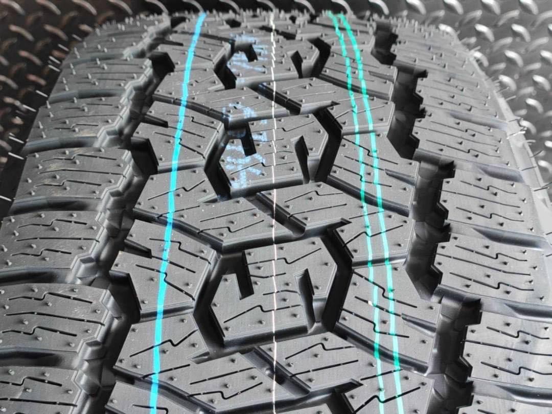 ยาง TOYO AT3 ขนาด 275-55-20ราคาพิเศษ สั่งได้