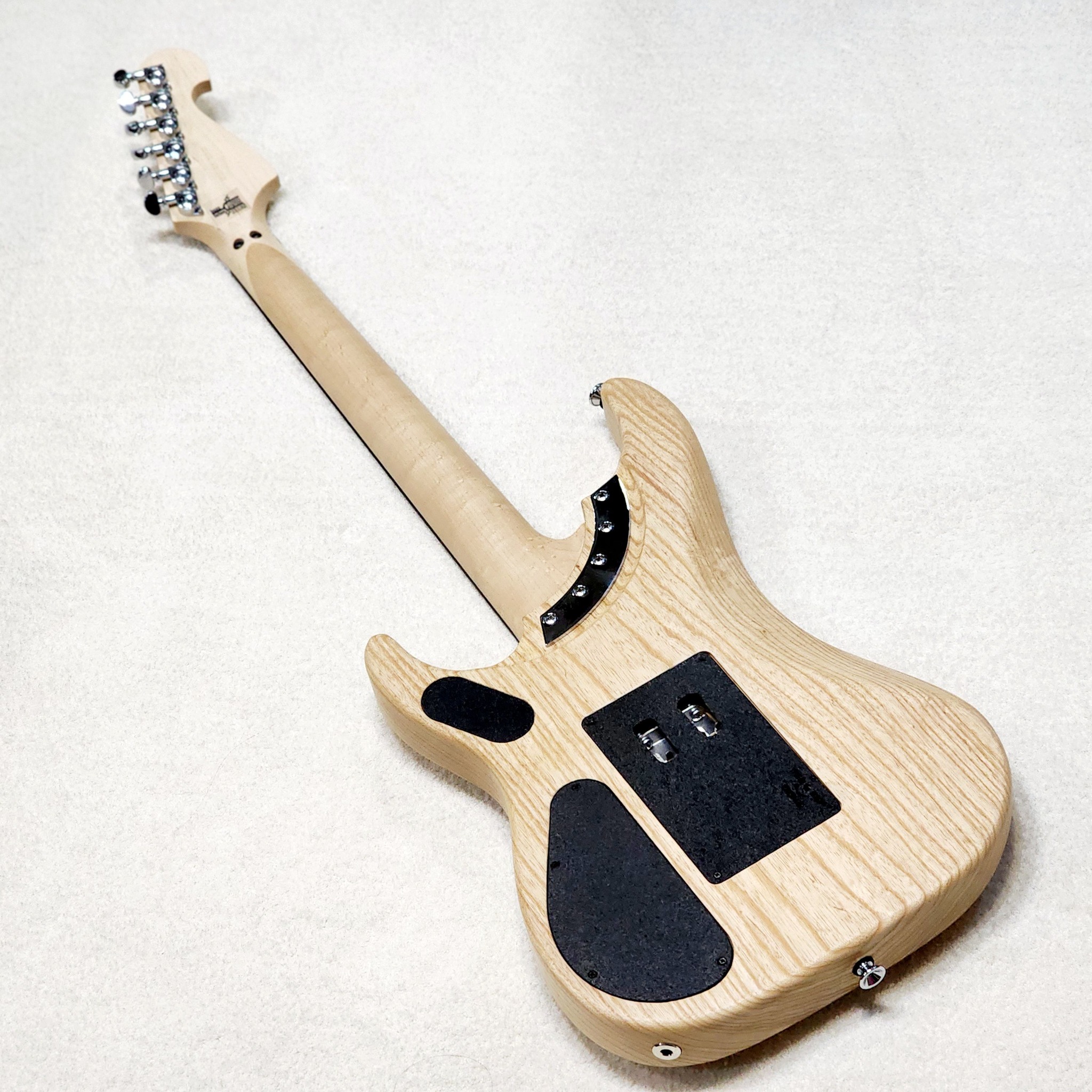 (BRAND NEW) WASHBURN N4-NUNO SWAMP ASH USA