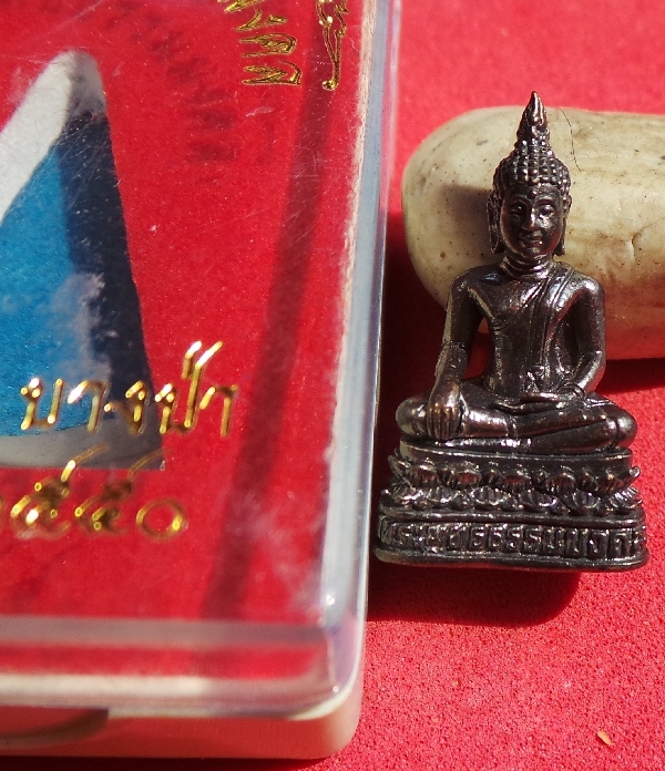 รูปหล่อพระพุทธธรรมมงคลวัดไผ่ล้อมบางป่าราชบุรีสวยพร้อมกล่องเดิมสวยสุดๆ
