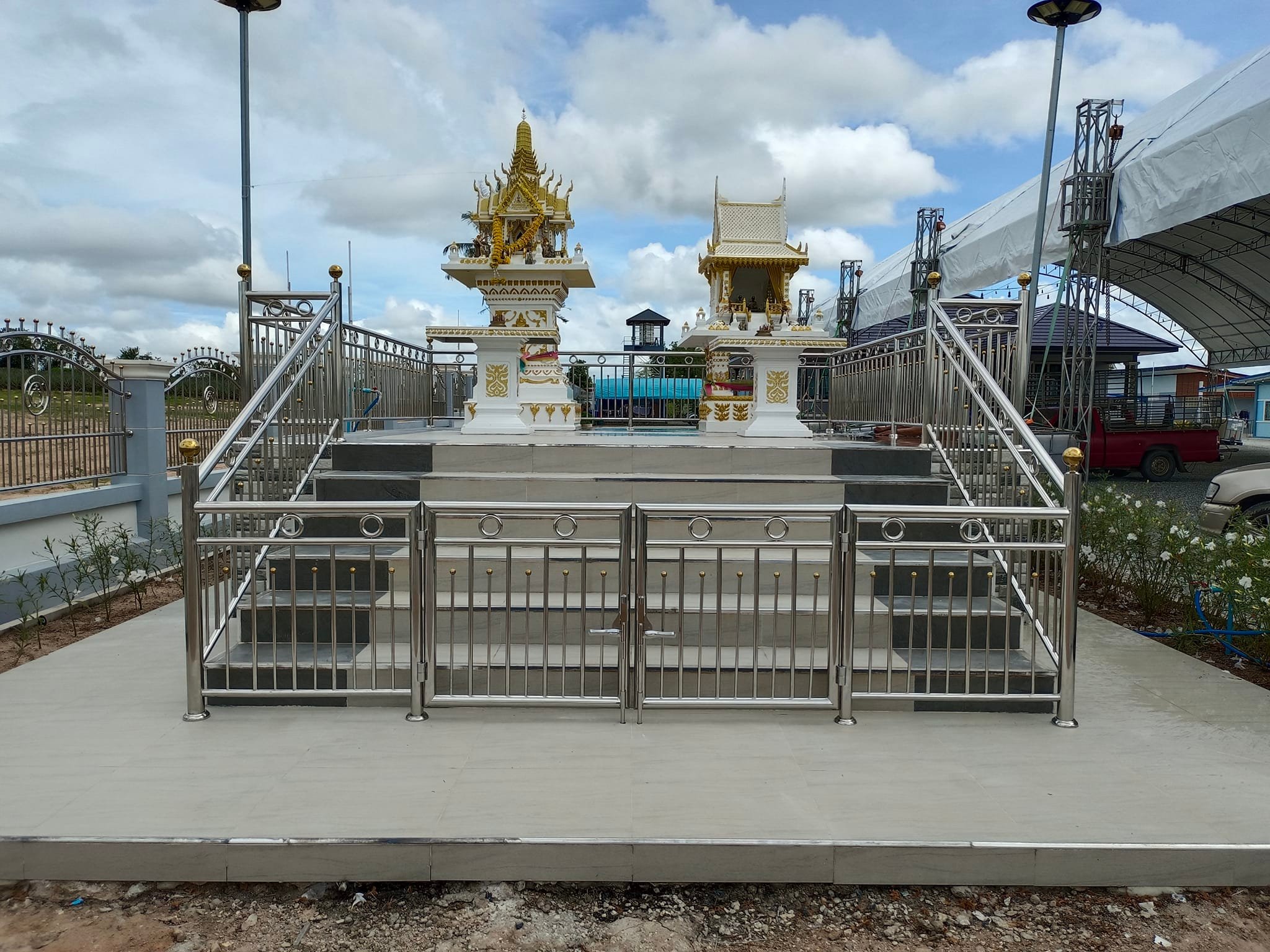 ส่งงานราวระเบียงสแตนเลสศาลพระภูมิ ขอบคุณที่เรียกใช้บริการครับ ที่เขาไม้แก้ว ชลบุรี