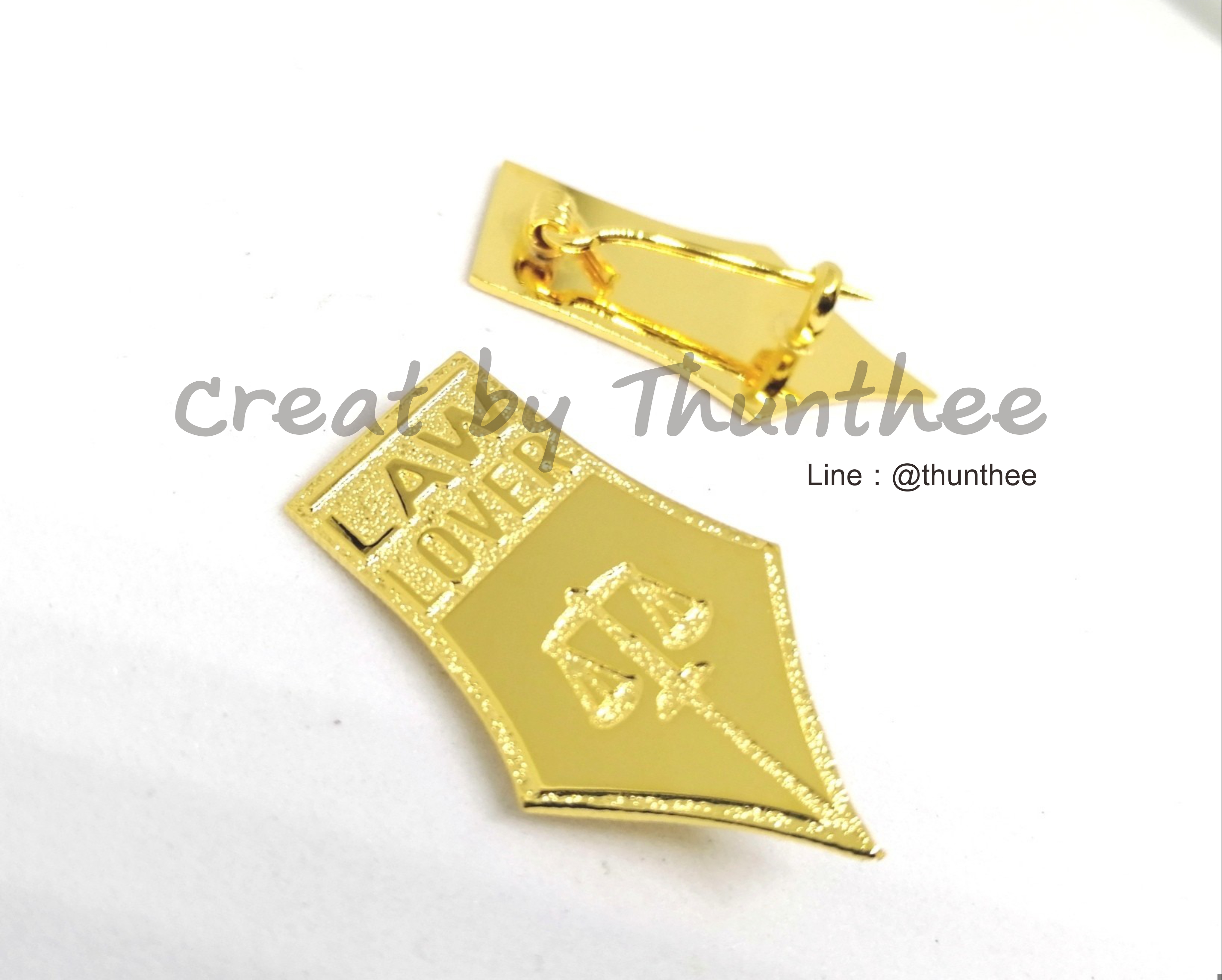 เข็มกลัดโลหะ