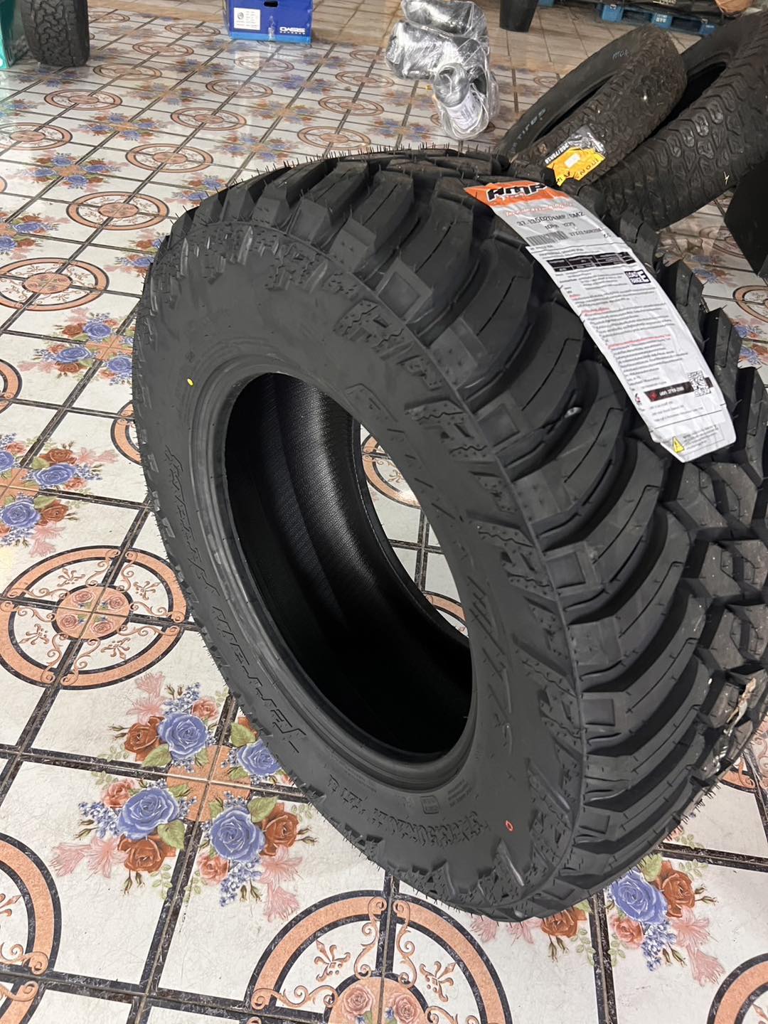 ยาง AMP MT-A ขนาด 37x13.5R20