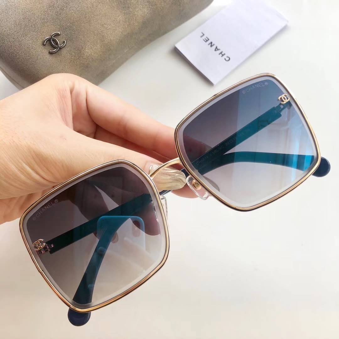 #olschanelglasses ตัวใหม่ โชว์โลโก้ ✈️✈️CHANEL CH4614 ตัวใหม่ ✈️✈️ โชว์โลโก้ งานสวยมาก มาพร้อมบาร์โค้ท และเซทใหม่ งามๆ 🤩🛍 งานเกรด Hi end ปั้มโลโก้ทุกจุด เทียบแท้1:1 Sz. 59-16-145 mm Pri. 1700.- Col. พร้อมส่งครบส