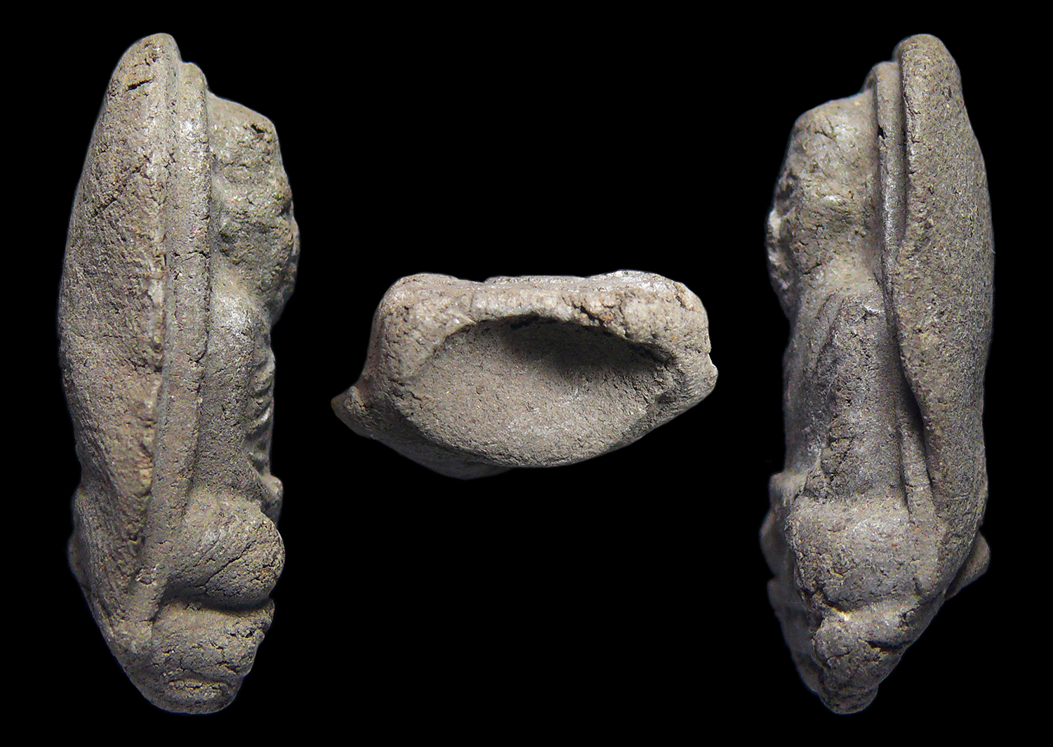 พระผงรูปเหมือนหลวงพ่อครน หลังยันต์อุ วัดบางแซะ รัฐกลันตัน เนื้อเก่าแห้งจัด หายาก