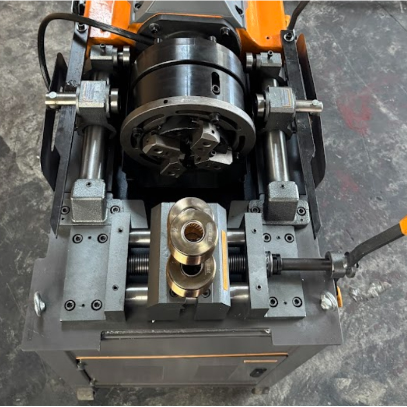 OKURA RT-40M เครื่องกลึงกลม-ต๊าปเกลียวเหล็กเส้น M16-25 7.5HP/380V