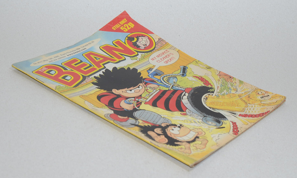 THE BEANO No. 3017 MAY 13th 2000