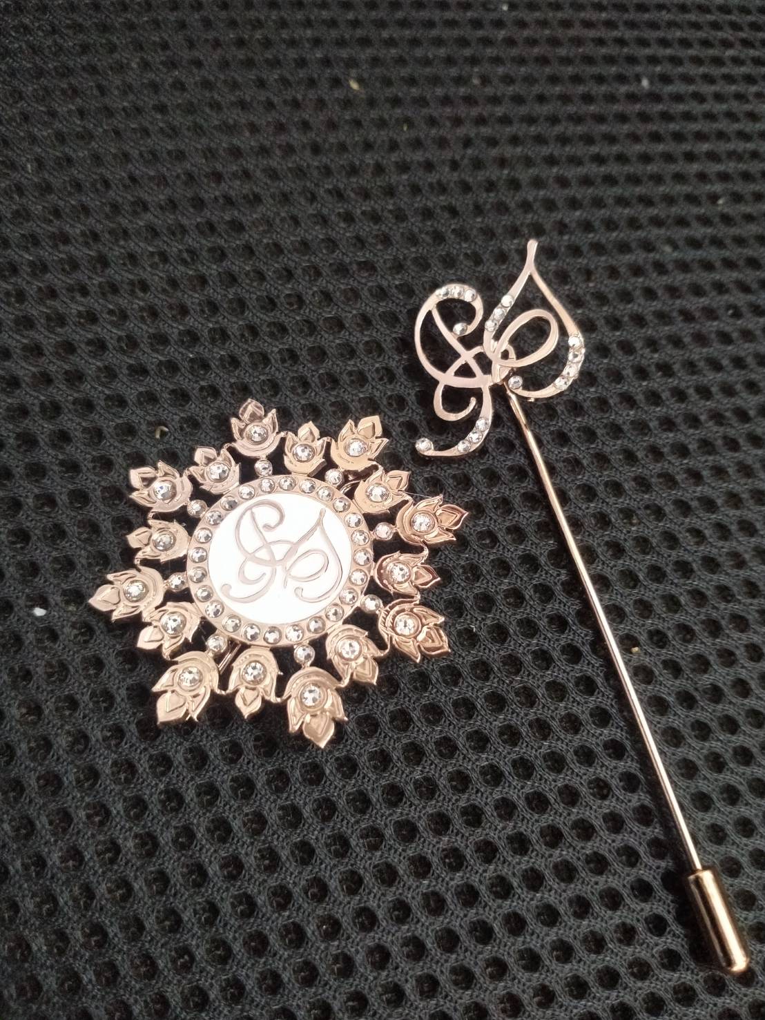 เข็มกลัดคู่รัก บ่าวสาว