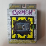 Digital Monster V-pet Ver.20TH ENG Version GRAY COLOR [LOT US]