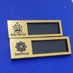 ป้ายสอดเปลี่ยนชื่อ