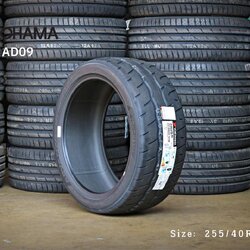 ยาง Yokohama AD09 ขนาด 255/40R20 หลัง 285/35R20