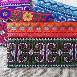 กระเป๋าผ้าปักลายชาวเขาใบยาวคละสีคละลาย 5ใบ