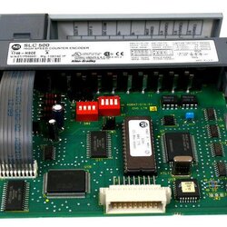 Allen Bradley // frequency inverter // 284DFHD1P4Z10CR