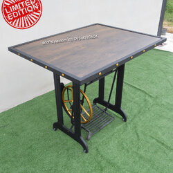 โต๊ะจักรโบราณ สีดำด้านตัดสีทอง