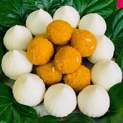 ชุดบูชามหาเทพ ลาดูมะพร้าว (ลาดูมะพร้าว 19 โมทกะเศรษฐี 19)