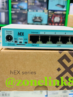 hEX MikroTik RB750Gr3 hEX 5x Gigabit Ethernet, Dual Core 880MHz CPU, 256MB RAM, USB, microSD, RouterOS L4