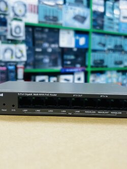IP-Com M20-8G-PoE 9 Port Cloud Managed PoE Router