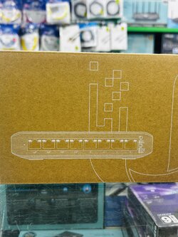 USW-Lite-8-POE (52W) Layer2 PoE Switch with 8 Gbe RJ45 ports,including (4)802.3at PoE+ port