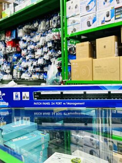 US-3224A CAT6 A Patch Panel 25 Port Auto Shutter W-Cable mangament