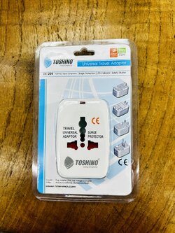 Toshino DE-204 Universal Travel Adapter