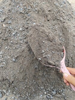 ดินปลูกพรีเมียม ใบไม้หมัก + ถ่านไบโอชาร์