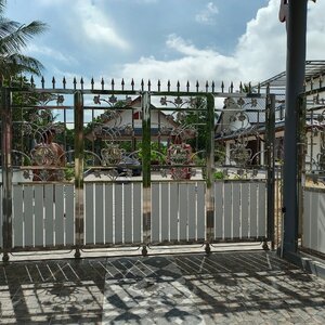 เสร็จเรียบร้อยพร้อมส่งงานประตูรั้วสแตนเลสบานเลื่อนโค้งสวยๆงามๆตามใจเจ้าของบ้าน ขอบคุณที่สำรองจองคิวตั้งแต่ยังไม่ทำรั้วครับ ที่บางแสน ชลบุรี