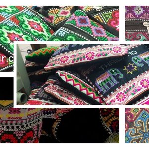 กระเป๋าสะพายข้าง